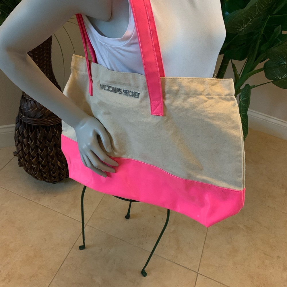 “Victoria’s secret“, bag